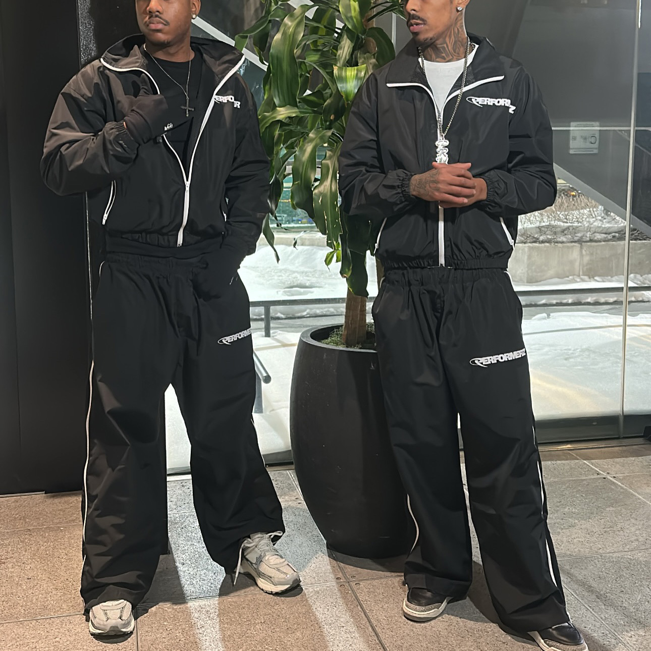 High Quality Custom Design Nylon Tracksuit Windbreaker Jackets and Nylon Pants Tracksuit Windbreaker Set