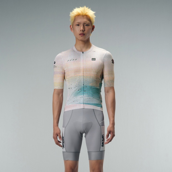 Monton Breathable Lightweight Short Sleeve Cycling Jersey Customized Team Name OEM/ODM Sublimated Polyester Seamless Design